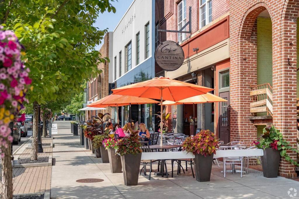 Central Falls Hideaway Cuyahoga Falls Bagian luar foto